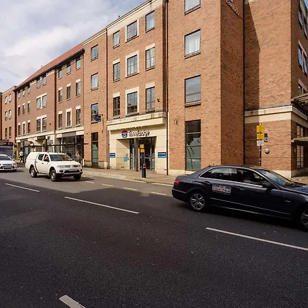 Отель Travelodge Micklegate