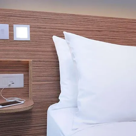 Travelodge Micklegate Отель Йорк